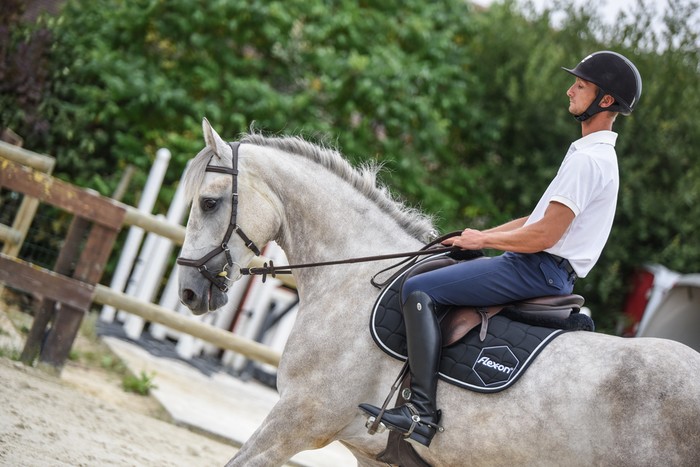 Christopher-six-cavalier-international-de-concours-complet-cavalerie-easter-snow-21